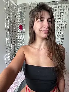 Yara-Lolii live sex cam