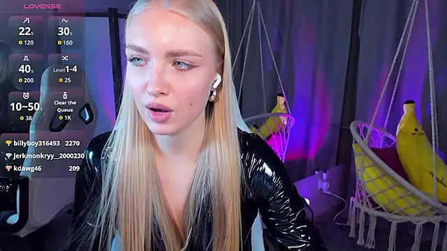 TessaGrays's cam snapshot