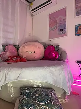 Tsuki-moon's cam snapshot