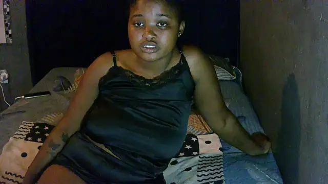 FREAKBARBIE02's cam snapshot