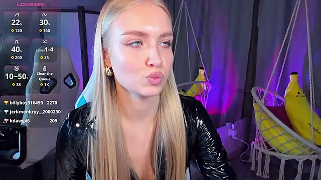 TessaGrays's cam snapshot