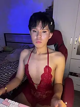 Plaxtique live sex cam