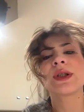 IsabellaEtha live sex cam