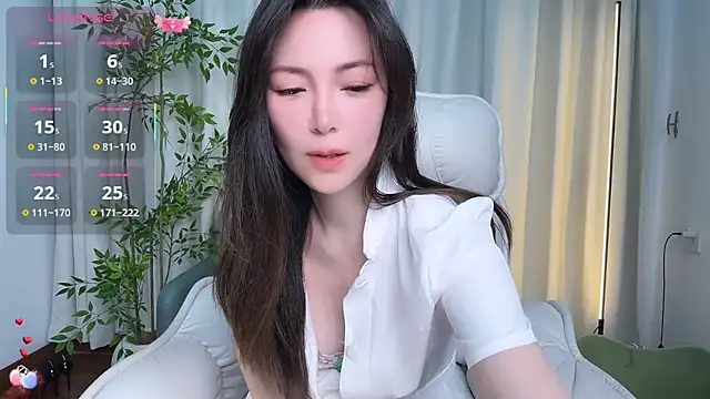 Lucy-cici live sex cam