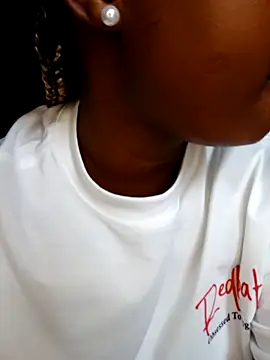 SexypuppyX's cam snapshot