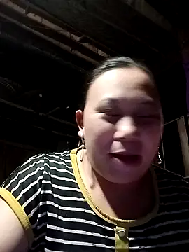 Matilda-aa live sex cam