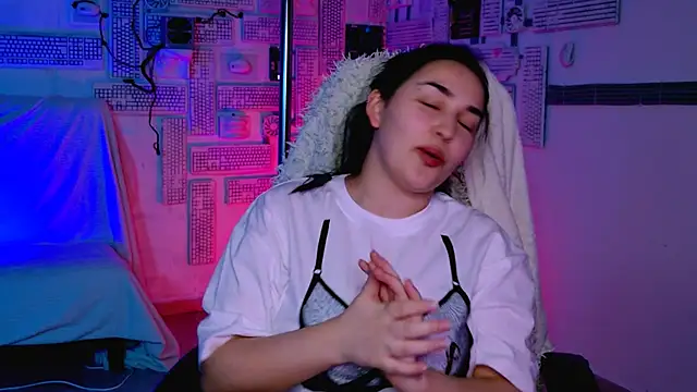 CeceliaJohnson's cam snapshot