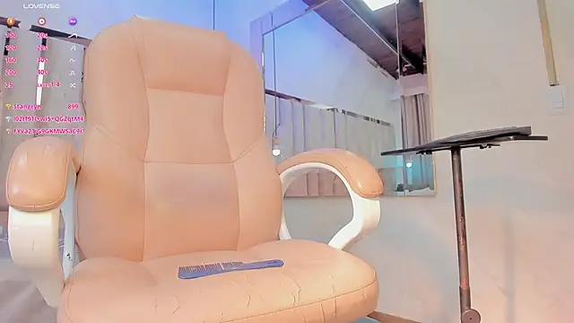 ari_monet live sex cam