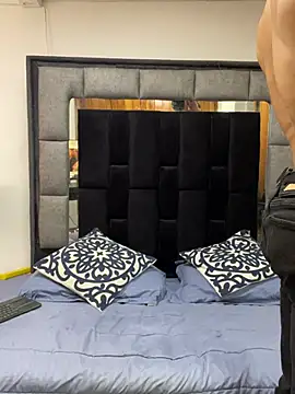 MR_MUSCLE live sex cam