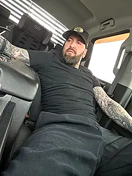 Beardedtattood live sex cam