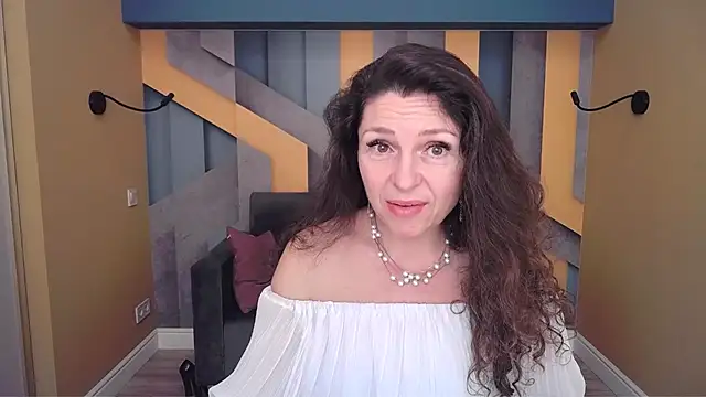 EllaLong's cam snapshot