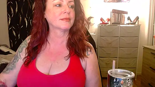 Nikkimastersgirl1091's cam snapshot