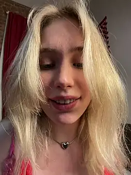 LovelyMiu live sex cam