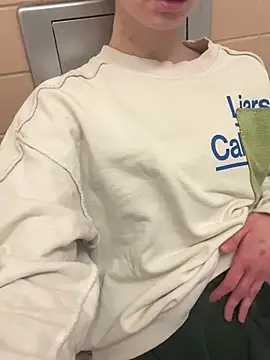 Bubble_Chloe's cam snapshot