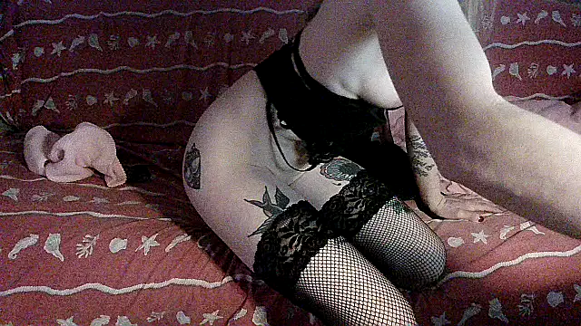 Sexwestworld's cam snapshot