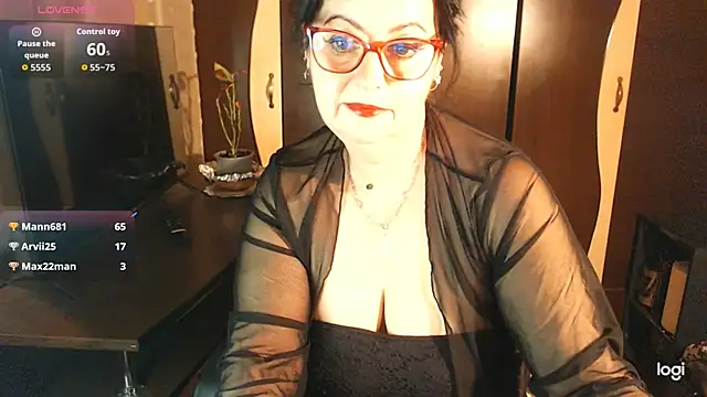 exiMIlf's cam snapshot