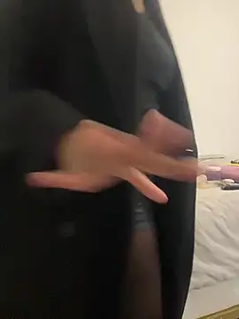 BellaRosex_x's cam snapshot