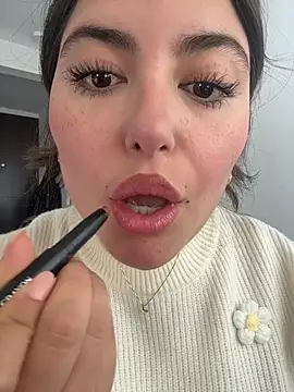 sukhakunis1 live sex cam