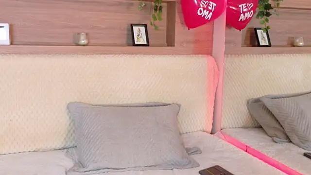 AbieHills live sex cam