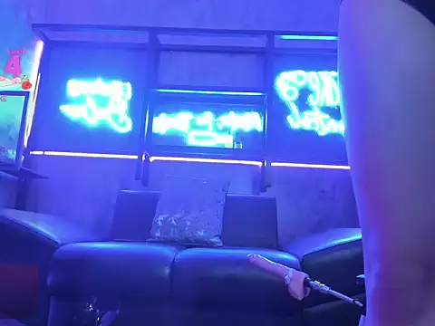 MiistressBlu's cam snapshot