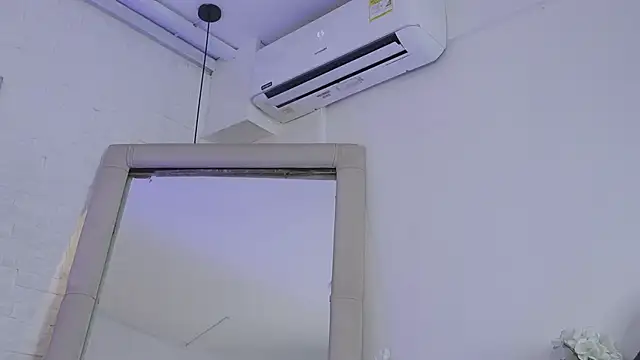 emma_brooks1 live sex cam