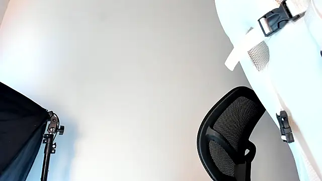 Brittany_cute18 live sex cam