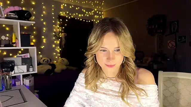 amily_sunray's cam snapshot