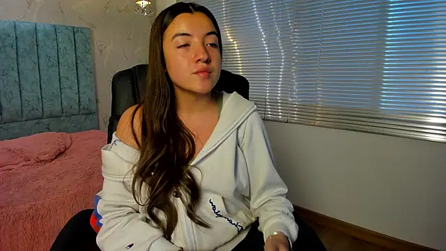 Tara_Parker's cam snapshot