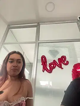 Emily_Harpeer's cam snapshot