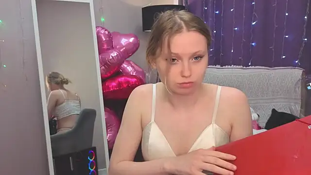 Sweet_M1la's cam snapshot