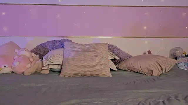 Charlotte__Miller's cam snapshot