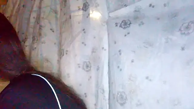 IsabelleStamnos's cam snapshot