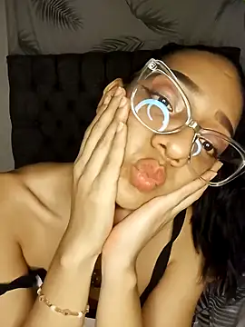 SOL_BITTTCH's cam snapshot