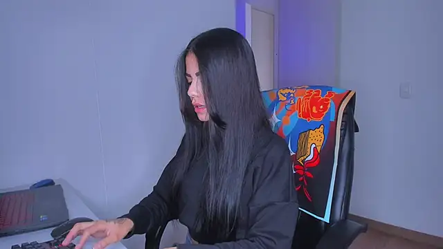 Lisegg_ live sex cam