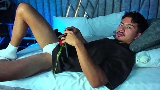 NicolaiKarav live sex cam