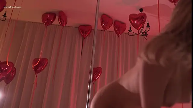 Faster_maci live sex cam