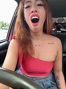 roxyrougee live sex cam