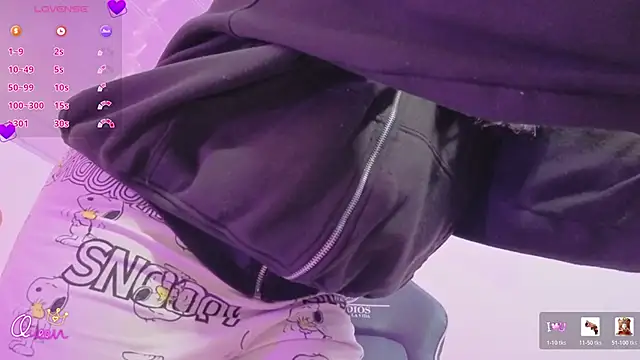 ZURY_TAY's cam snapshot