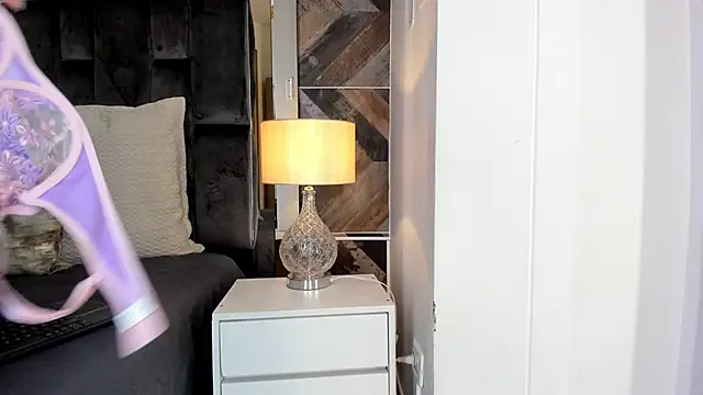 NaylaGrey's cam snapshot