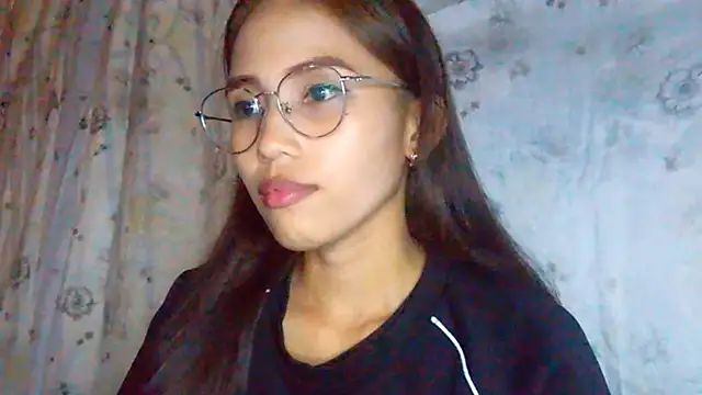 IsabelleStamnos's cam snapshot