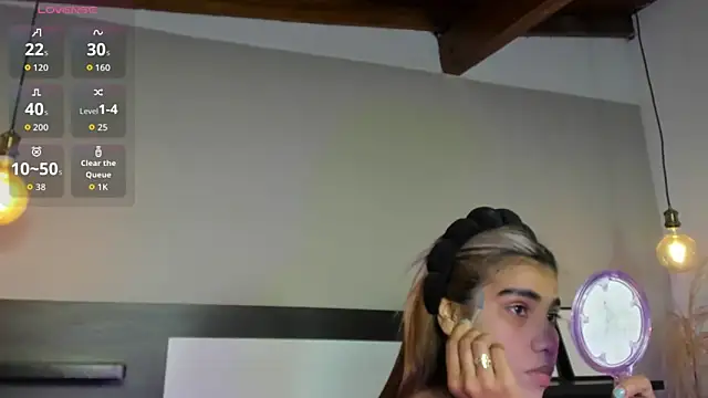 ZarahFoxx's cam snapshot