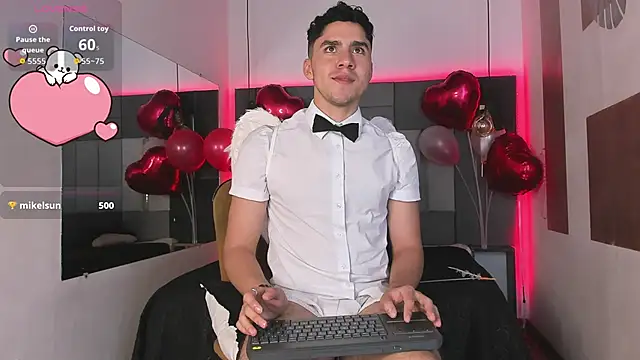LiamNovak live sex cam