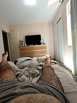 MysterBearMG live sex cam