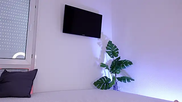 mila_blvck live sex cam