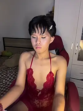 Plaxtique live sex cam