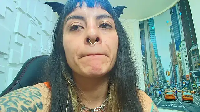 Naughty_Kittenm live sex cam