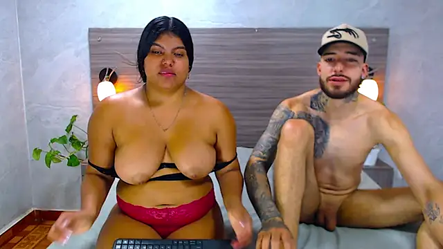 Paulina_And_Tayron live sex cam