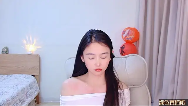 Coco-Sweetie live sex cam