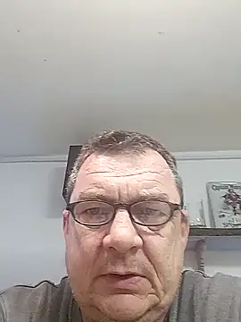 Nobbie444 live sex cam