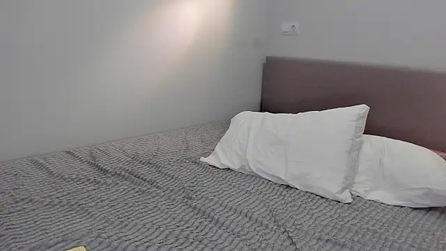 PuddingPantie's cam snapshot